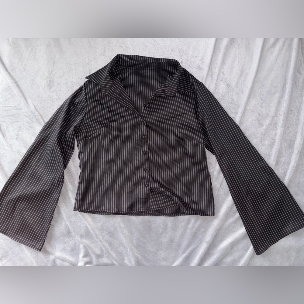 🖤 Black Pinstripe Button-Up Top – Long Sleeve / Office Chic